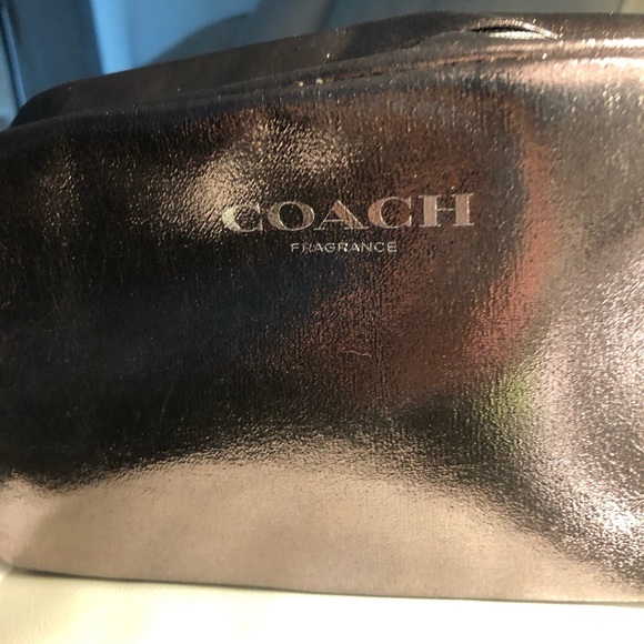 SOLD SOLDCOACH /CLUTCH 👛 / MAKEUP 💄 CASE 🆕👛💎 - Picture 6 of 7